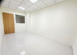 Pemimpin Industrial Building (D20), Factory #556772931